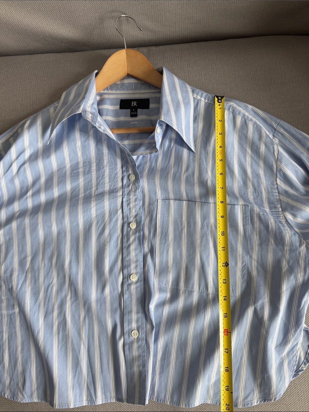 Banana Republic Light Blue & White Striped Boxy Crop Button-Down Shirt - Picture 7 of 9